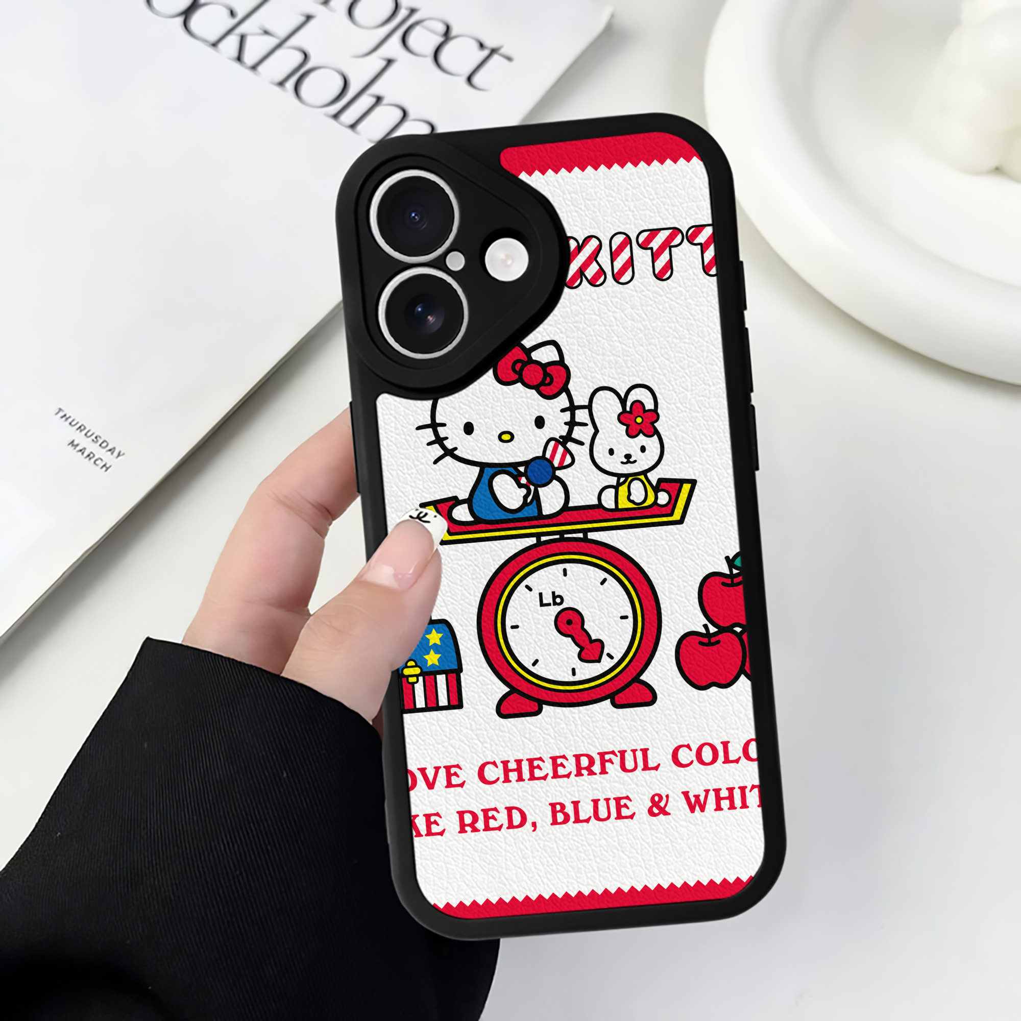 （画像用） Hello Kitty ハローキティ 【iPhone 16シリーズ対応】シリコンスマホケース（レザー調） 材質：シリコン